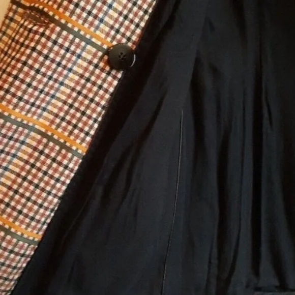 Massimo Dutti Women's Blazer
Size 4 US / EUR 36 - Picture 3 of 4